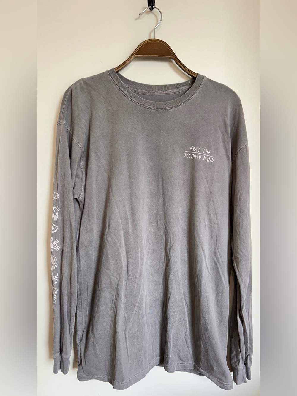 NWOT OCCUPIED MIND LONG SLEEVE 100% COTTON TOP